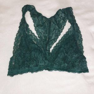 🌻 Victoria’s Secret green lace bralette🌻